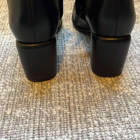 Vince booties. Size 8. Black. - Picture 5 of 6